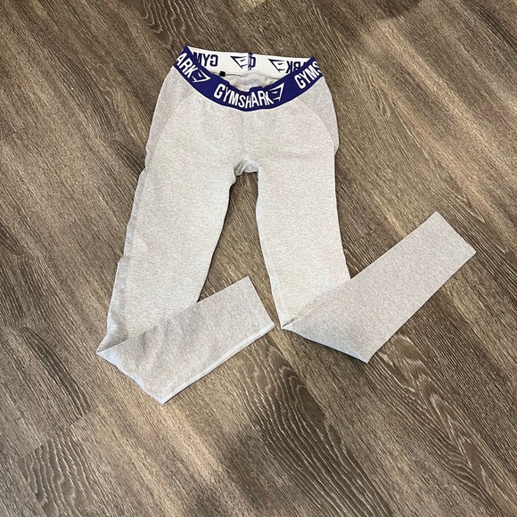 Gymshark Light Gray Leggings with purple Waistband - Picture 1 of 2